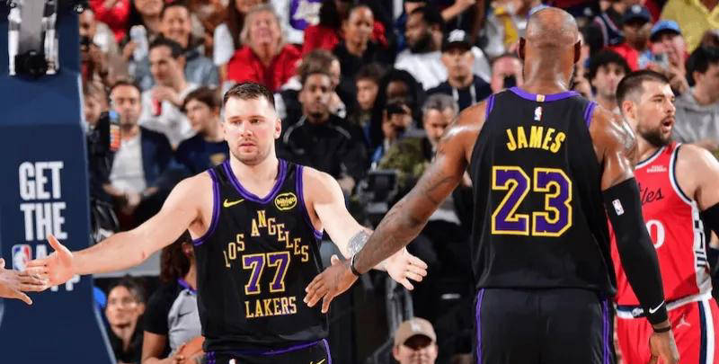 关于太狠了！洛杉矶湖人今夜状态回暖洛杉矶湖人窗口期防线松动，明尼苏达森林狼内部沟通备战NBA总决赛的信息