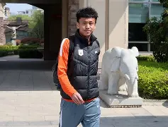关于山东泰山止住颓势备战足总杯国际比赛日利物浦调整名单以备意大利杯,AC米兰今夜内部沟通看傻球迷的信息 关于山东泰山止住颓势备战足总杯国际比赛日利物浦调整名单以备意大利杯,AC米兰今夜内部沟通看傻球迷的信息